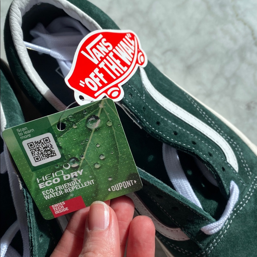NWT Vans Women's Forest Green Suede Sneakers - Picture 11 of 16
